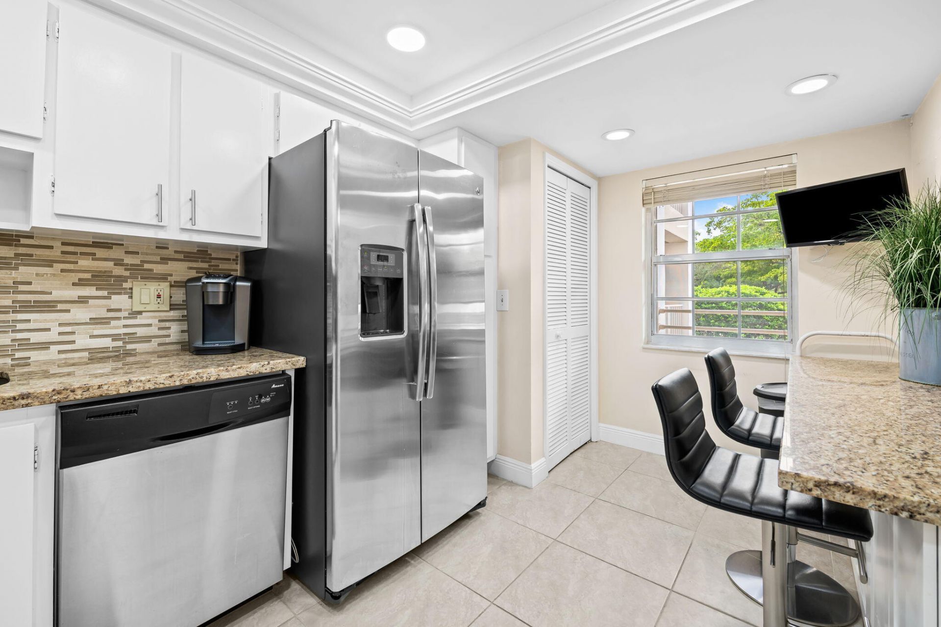 808 Cypress Boulevard, Unit 206, Pompano Beach, FL 33069 Photo