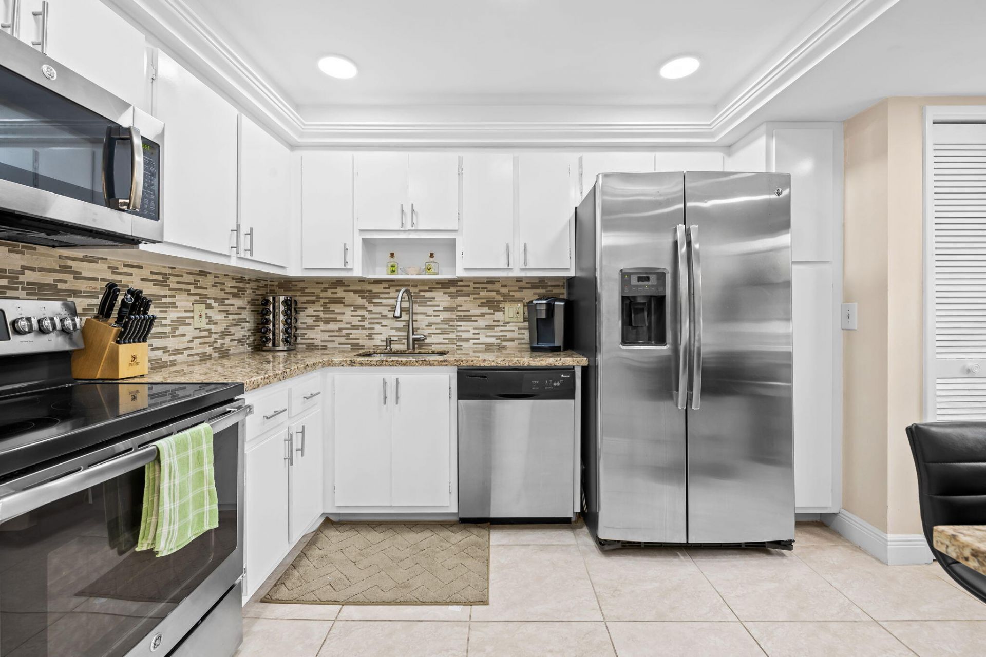 808 Cypress Boulevard, Unit 206, Pompano Beach, FL 33069 Photo