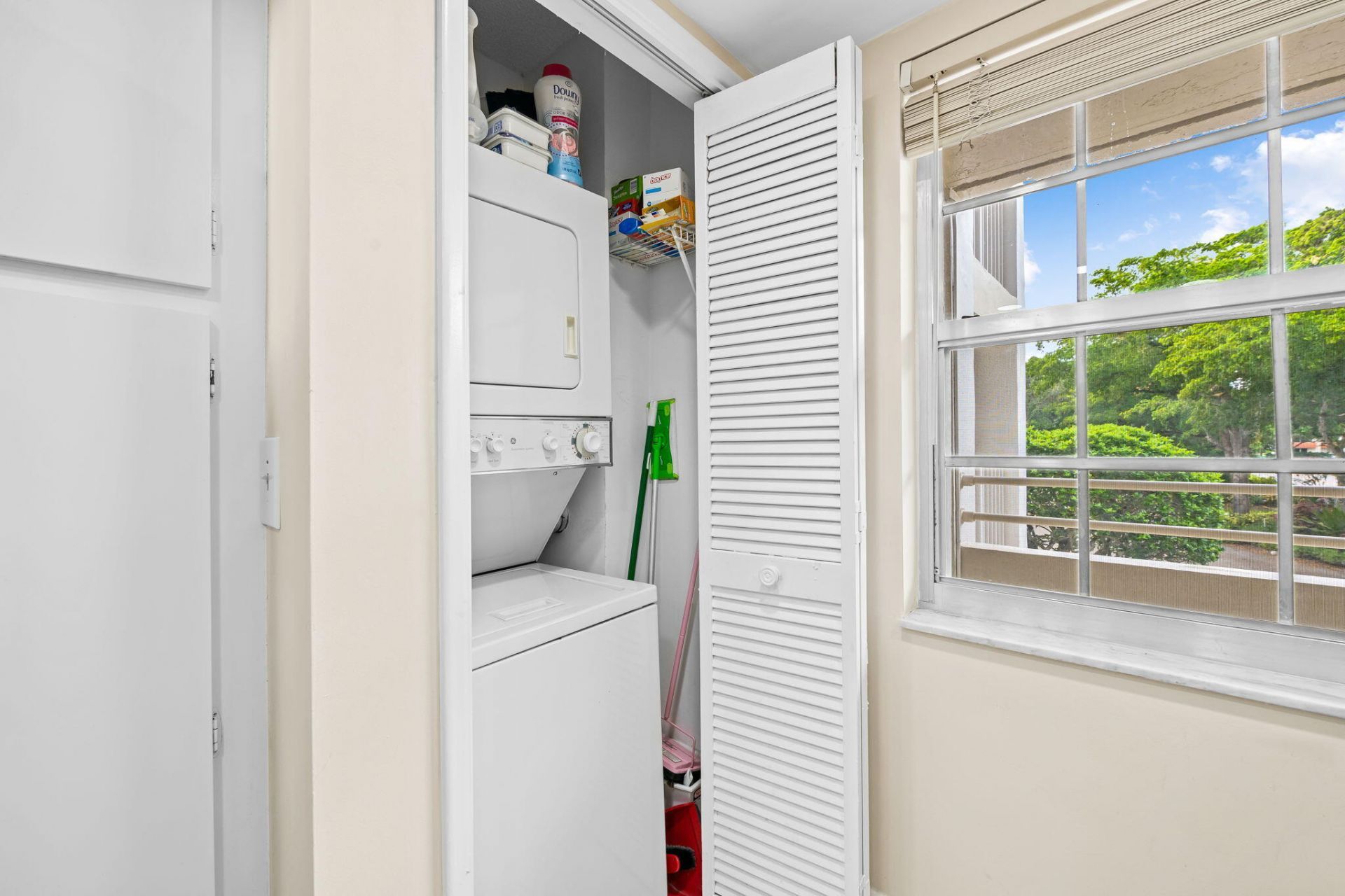 808 Cypress Boulevard, Unit 206, Pompano Beach, FL 33069 Photo