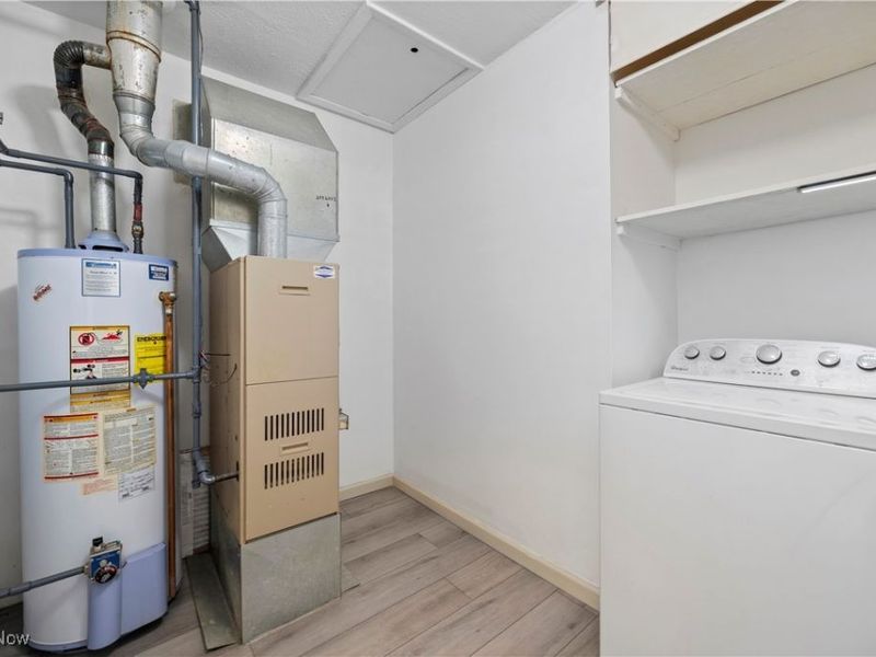 931 East Drive, Sheffield Lake, OH 44054 Photo 11