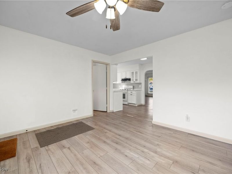 931 East Drive, Sheffield Lake, OH 44054 Photo 15