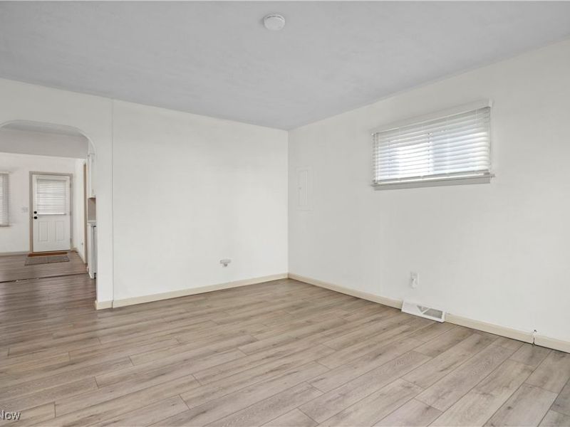 931 East Drive, Sheffield Lake, OH 44054 Photo 26