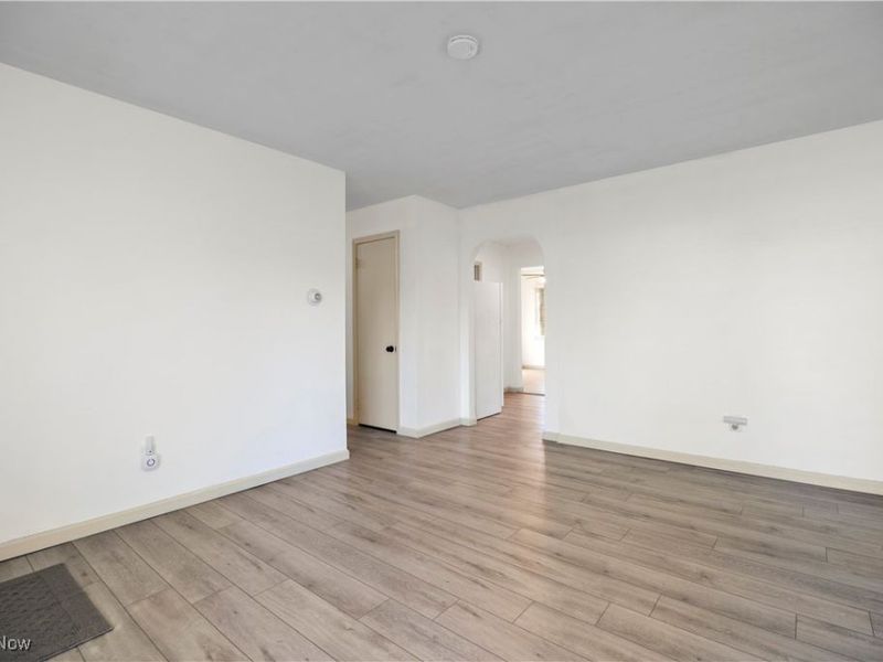 931 East Drive, Sheffield Lake, OH 44054 Photo 27