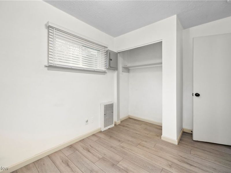 931 East Drive, Sheffield Lake, OH 44054 Photo 31