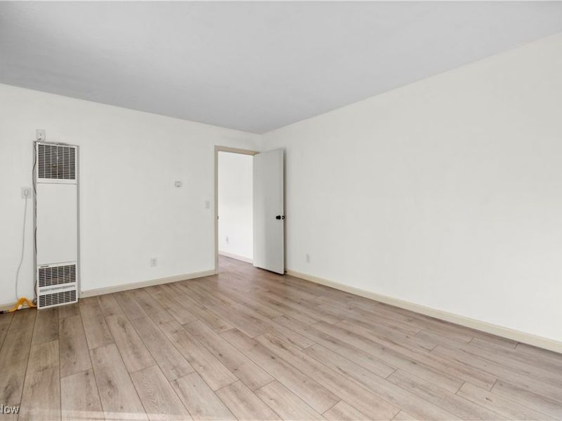 931 East Drive, Sheffield Lake, OH 44054 Photo 35