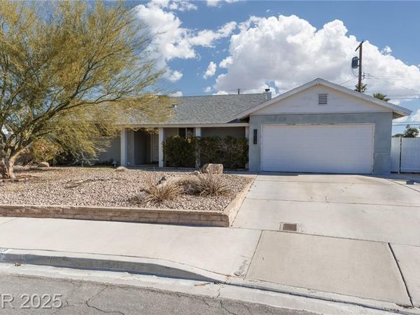 2013 El Greco Street, Las Vegas, NV 89102