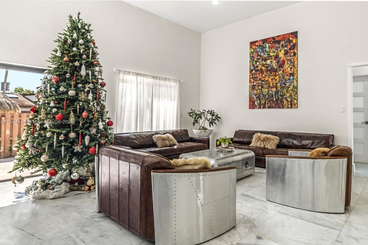 513 Leslie Dr, Unit 513, Hallandale Beach, FL 33009 Photo