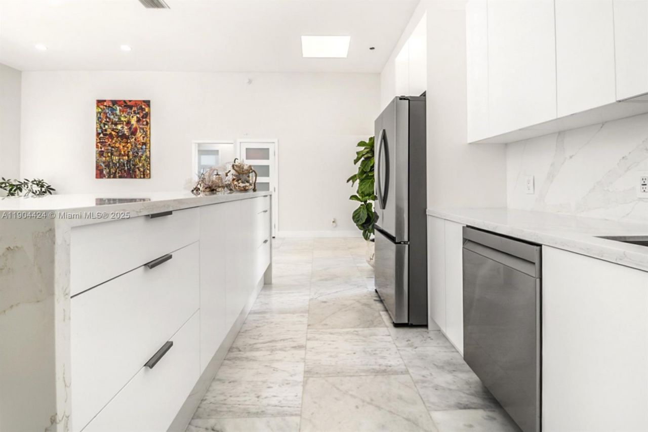 513 Leslie Dr, Unit 513, Hallandale Beach, FL 33009 Photo