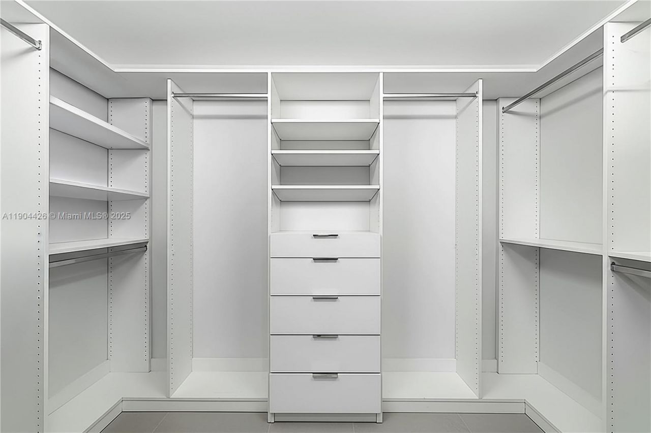 1717 N Bayshore Dr, Unit A-2637, Miami, FL 33132 Photo