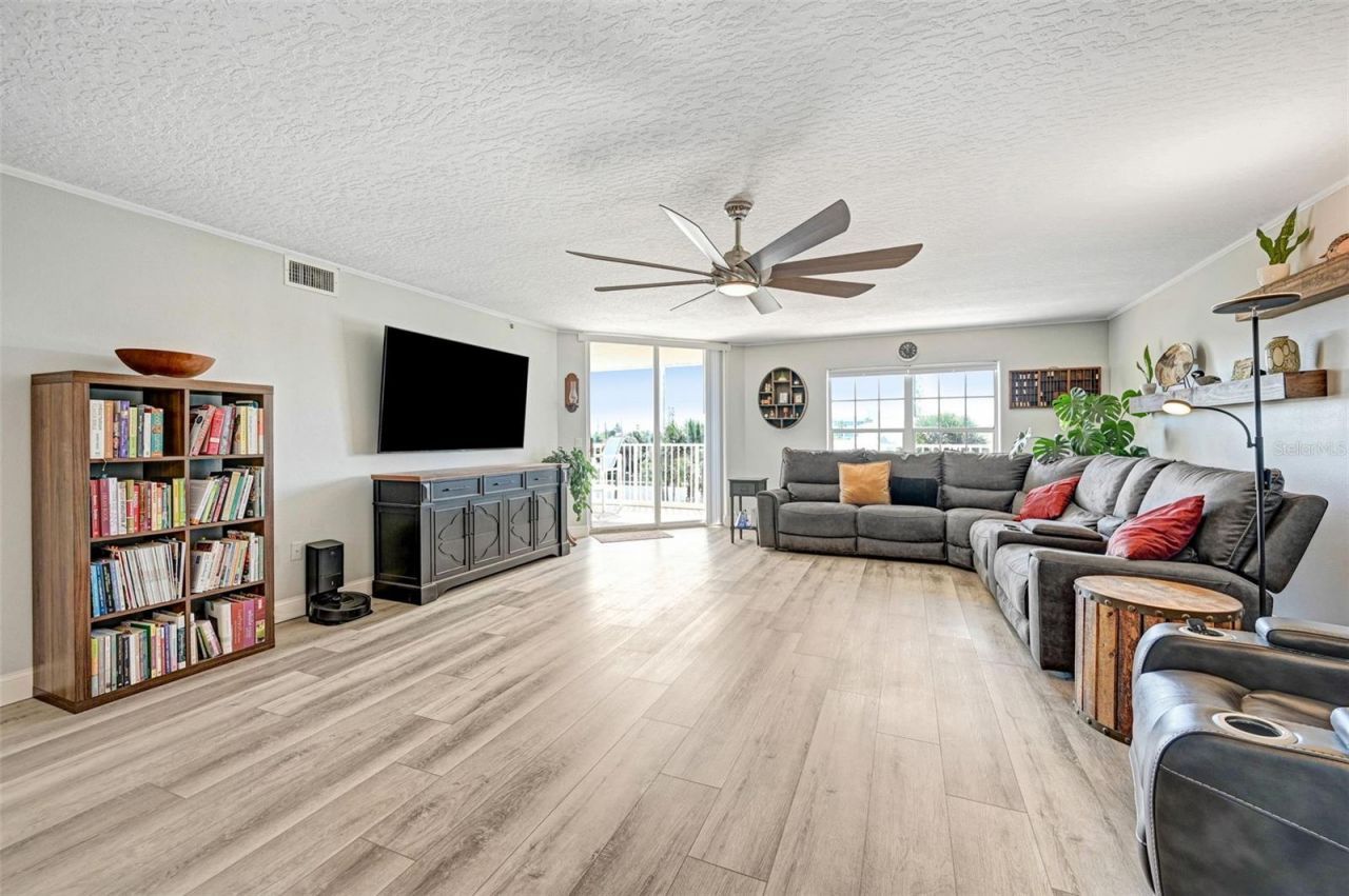 3360 S Atlantic Avenue, Unit 304, Cocoa Beach, FL 32931 Photo