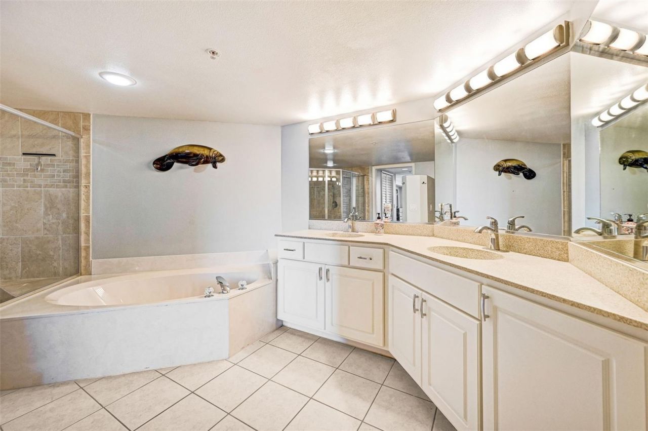 3360 S Atlantic Avenue, Unit 304, Cocoa Beach, FL 32931 Photo