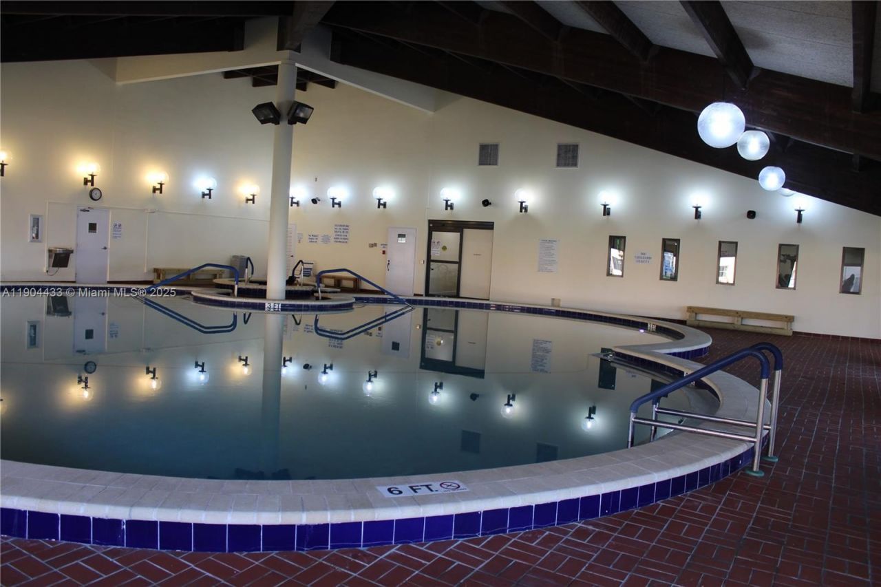 9480 Sunrise Lakes Blvd, Unit 204, Sunrise, FL 33322 Photo