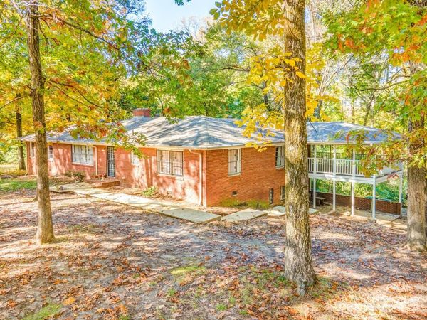 2725 COVINGTON PIKE RD, Memphis, TN 38128