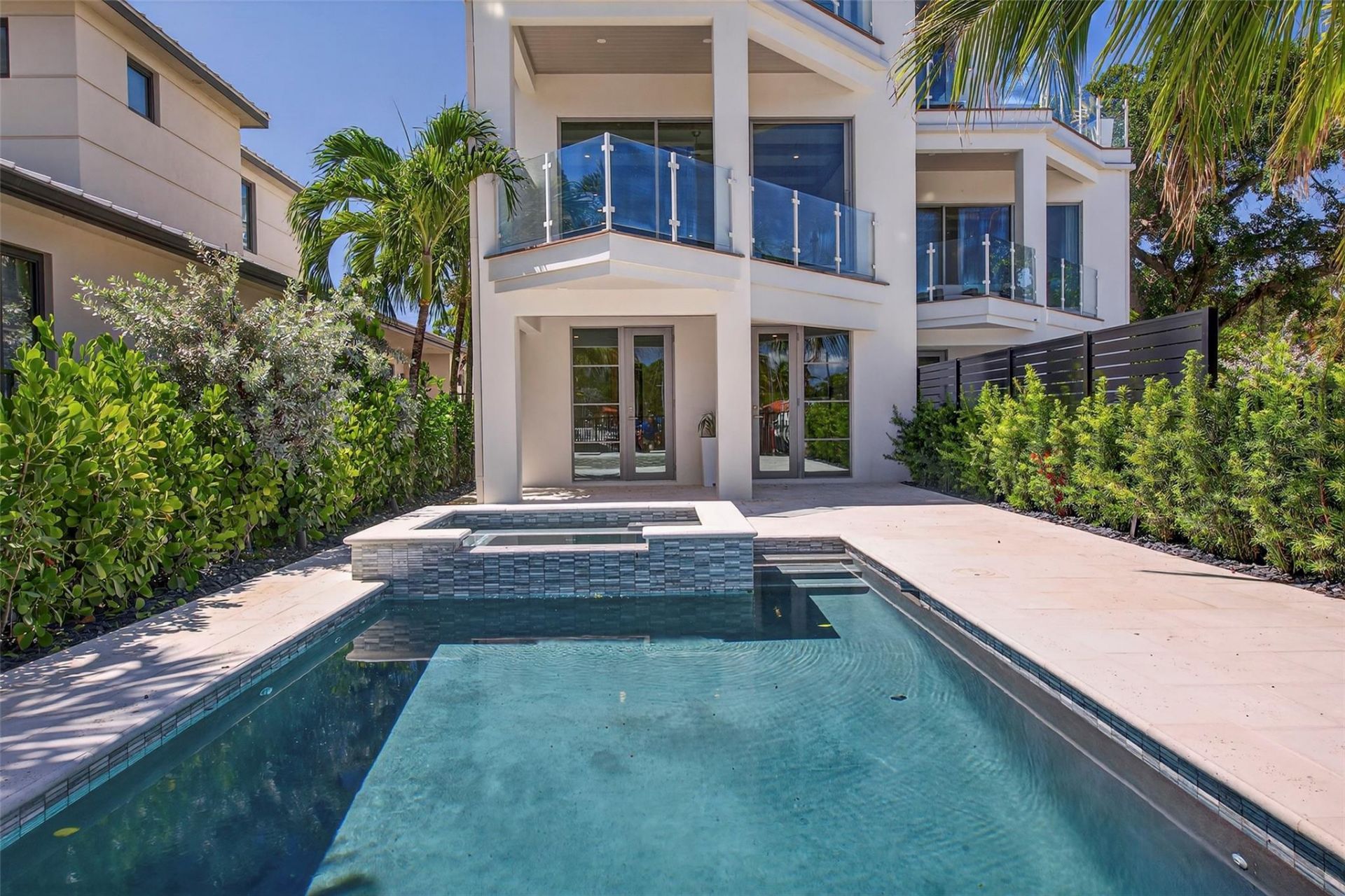 621 SW 5 Place, Fort Lauderdale, FL 33315 Photo