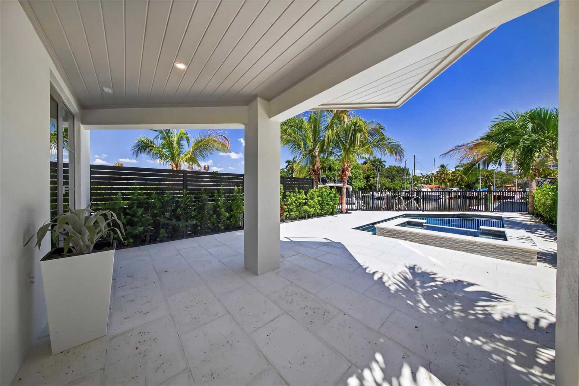 621 SW 5 Place, Fort Lauderdale, FL 33315 Photo