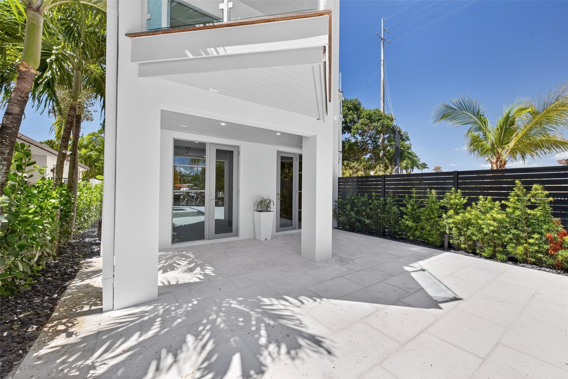 621 SW 5 Place, Fort Lauderdale, FL 33315 Photo