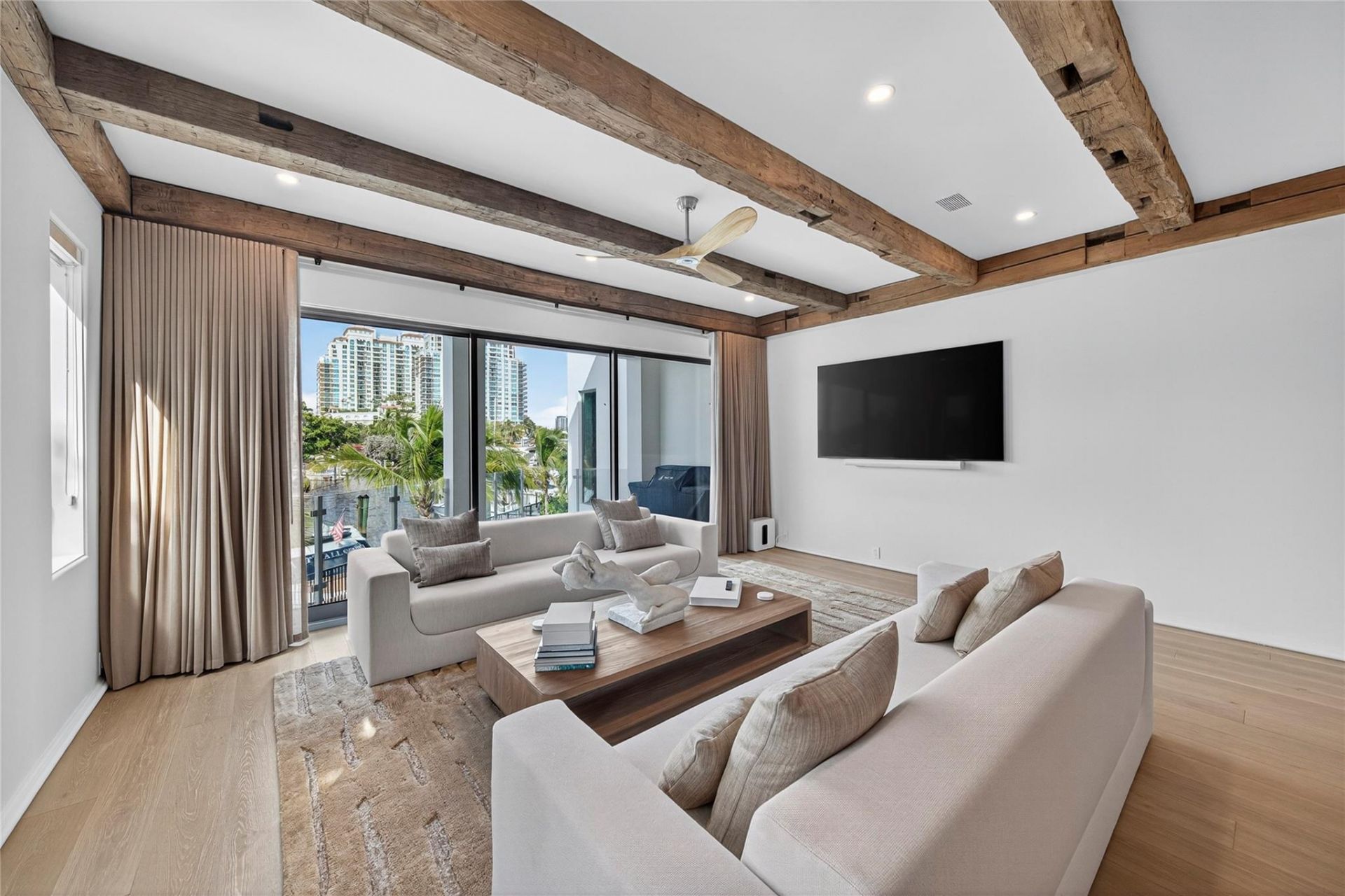 621 SW 5 Place, Fort Lauderdale, FL 33315 Photo