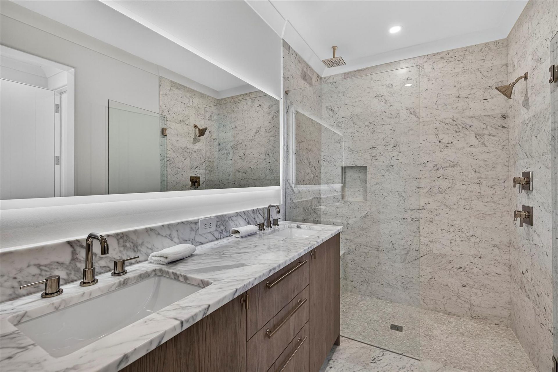 621 SW 5 Place, Fort Lauderdale, FL 33315 Photo