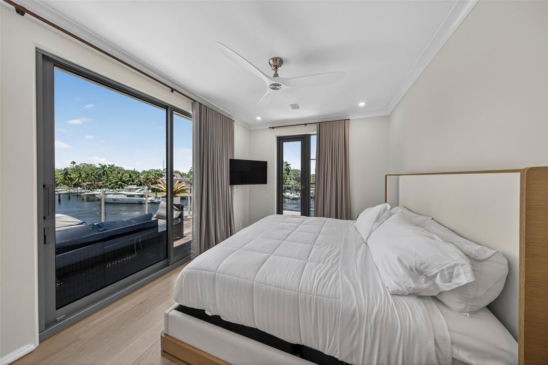 621 SW 5 Place, Fort Lauderdale, FL 33315 Photo