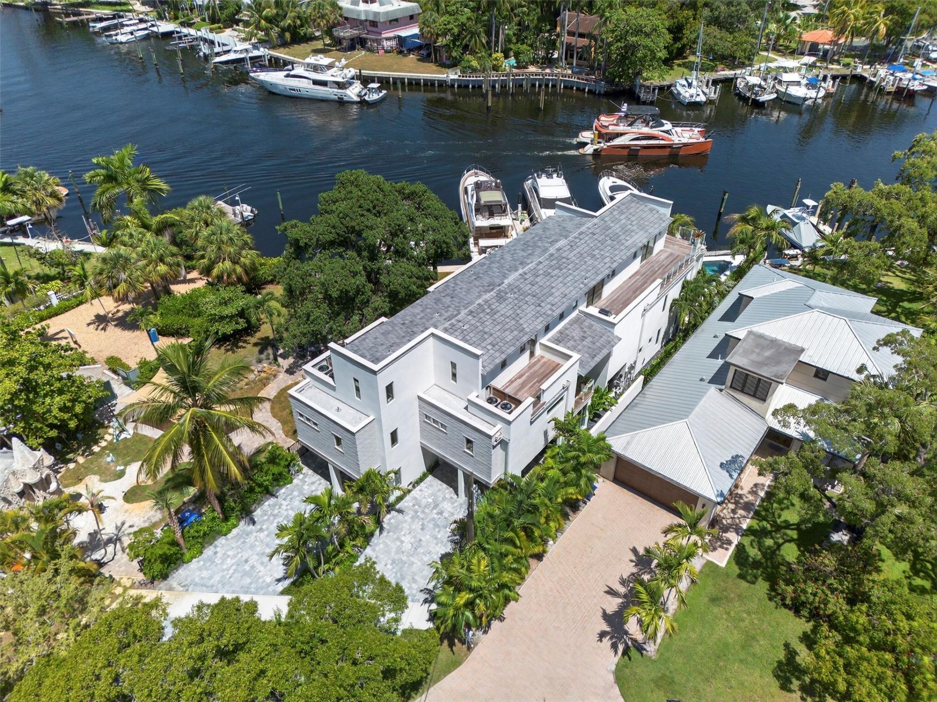 621 SW 5 Place, Fort Lauderdale, FL 33315 Photo