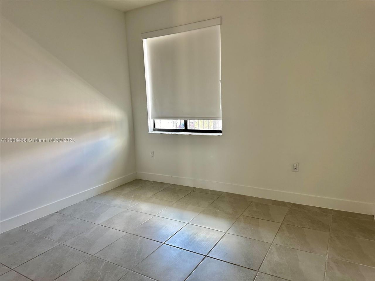 8265 NW 41 St, Unit 304, Doral, FL 33166 Photo
