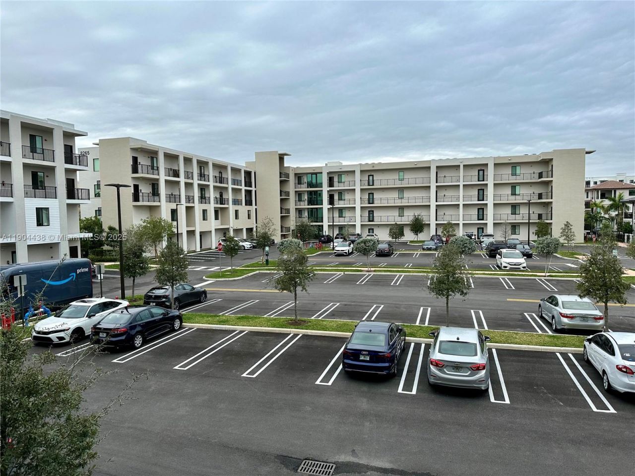 8265 NW 41 St, Unit 304, Doral, FL 33166 Photo