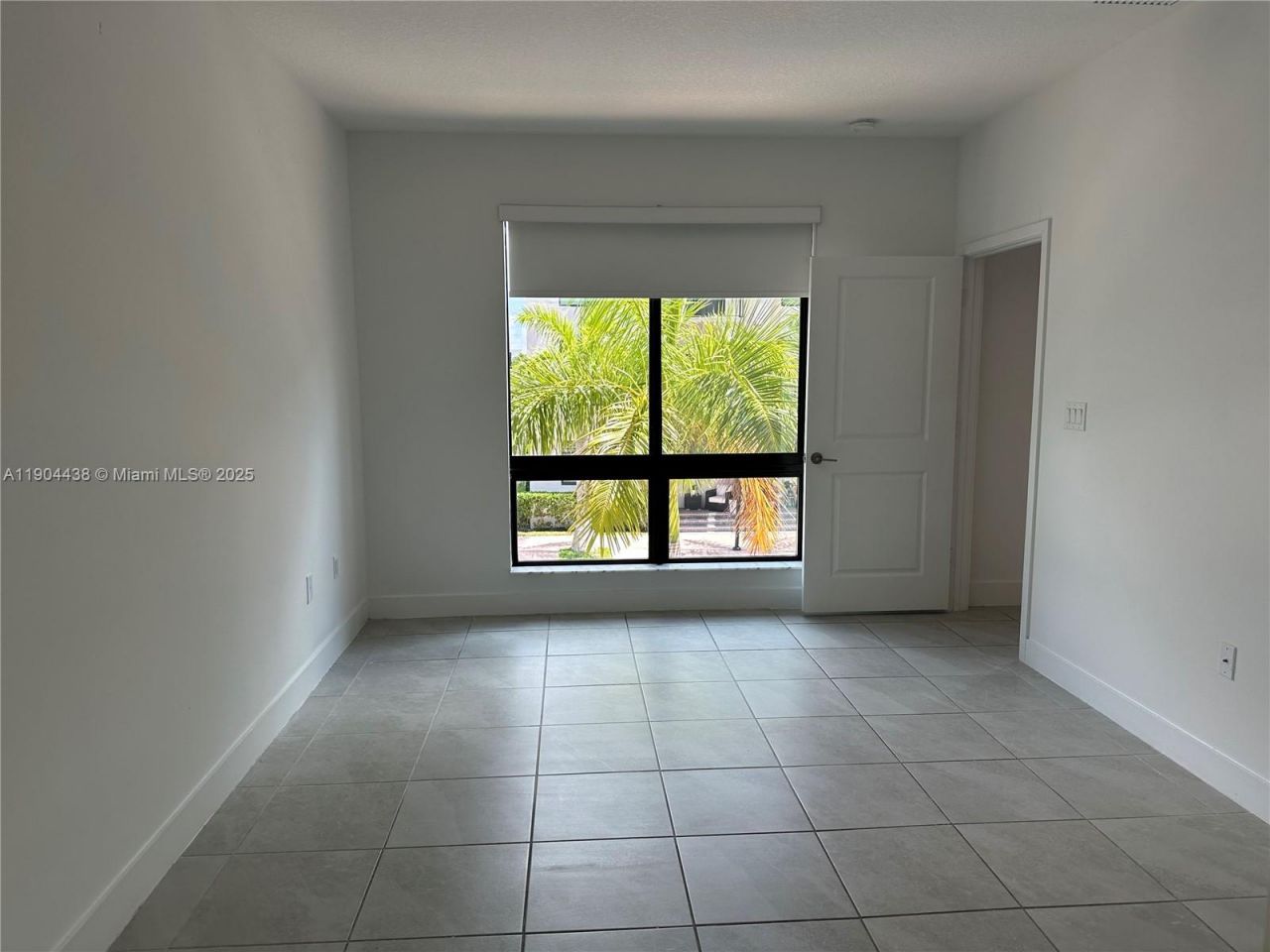 8265 NW 41 St, Unit 304, Doral, FL 33166 Photo