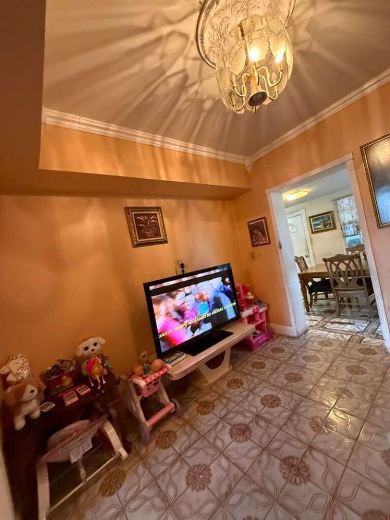 10430 NW 28th Court, Miami, FL 33147 Photo