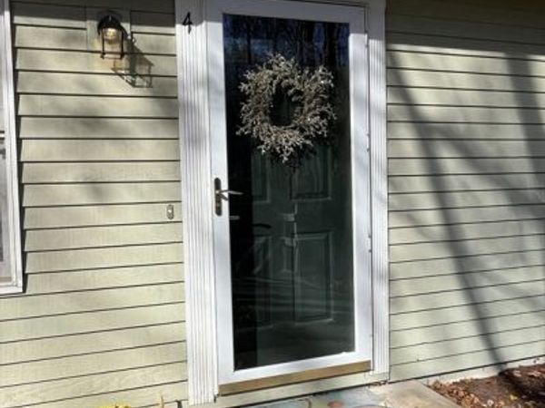 5 Hinman St, Unit 4, Sturbridge, MA 01518