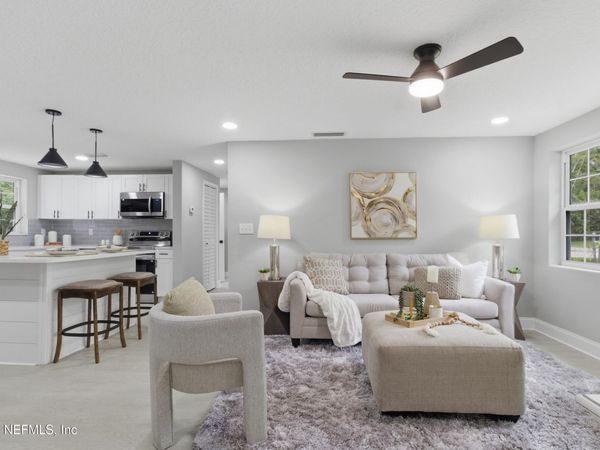 2809 PARR Court E, Jacksonville, FL 32216