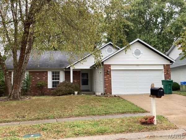 1661 Cobblestone Creek Drive, Florissant, MO 63031