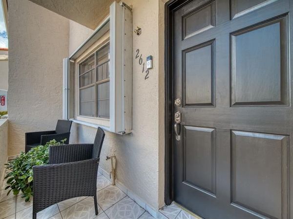 2612 W 54th Pl, Unit 204, Hialeah, FL 33016