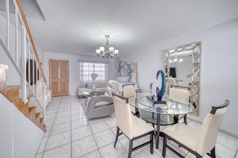 2612 W 54th Place, Unit 204, Hialeah, FL 33016 Photo