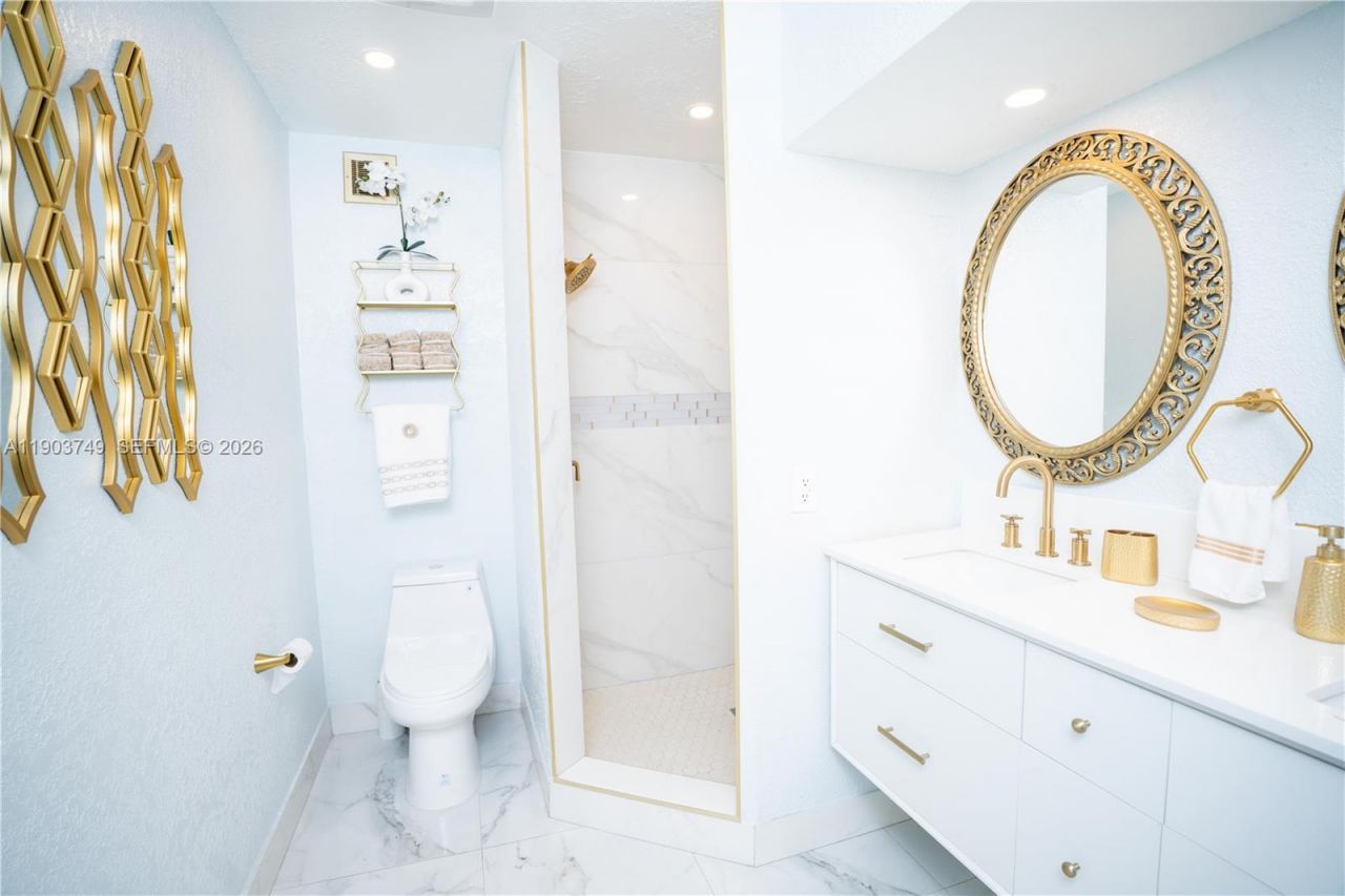 20331 NE 10th Ct, Miami, FL 33179 Photo