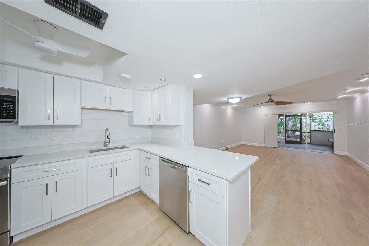 1028 Apollo Beach Boulevard, Unit 2, Apollo Beach, FL 33572 Photo