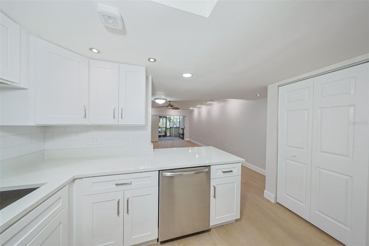 1028 Apollo Beach Boulevard, Unit 2, Apollo Beach, FL 33572 Photo