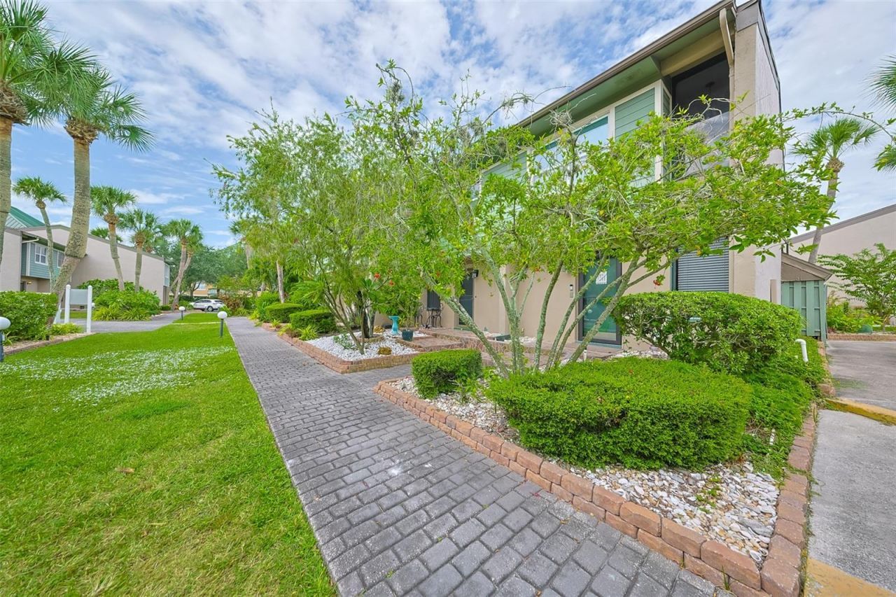 1028 Apollo Beach Boulevard, Unit 2, Apollo Beach, FL 33572 Photo