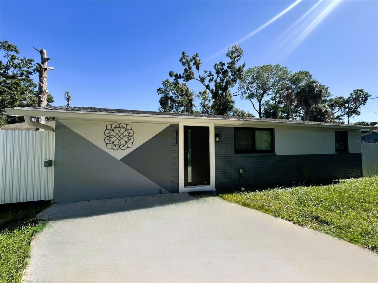 6507 Elliot Drive, Tampa, FL 33615 Main Photo