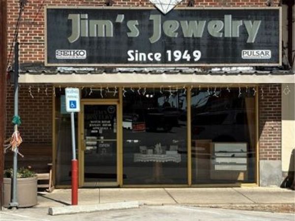 103 W Main Street , Llano, TX 78643