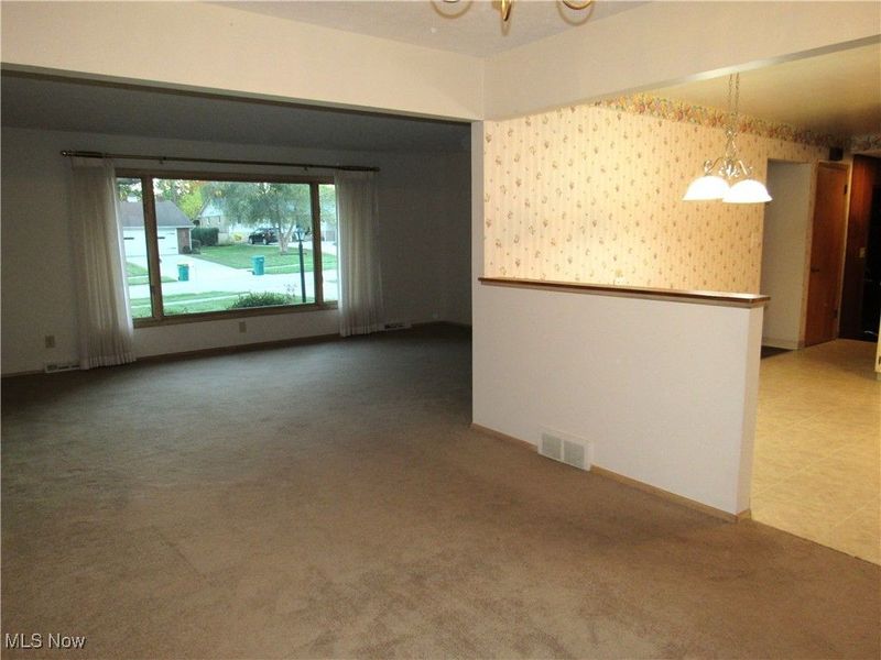 4805 Maple Hill Drive, Seven Hills, OH 44131 Photo 7