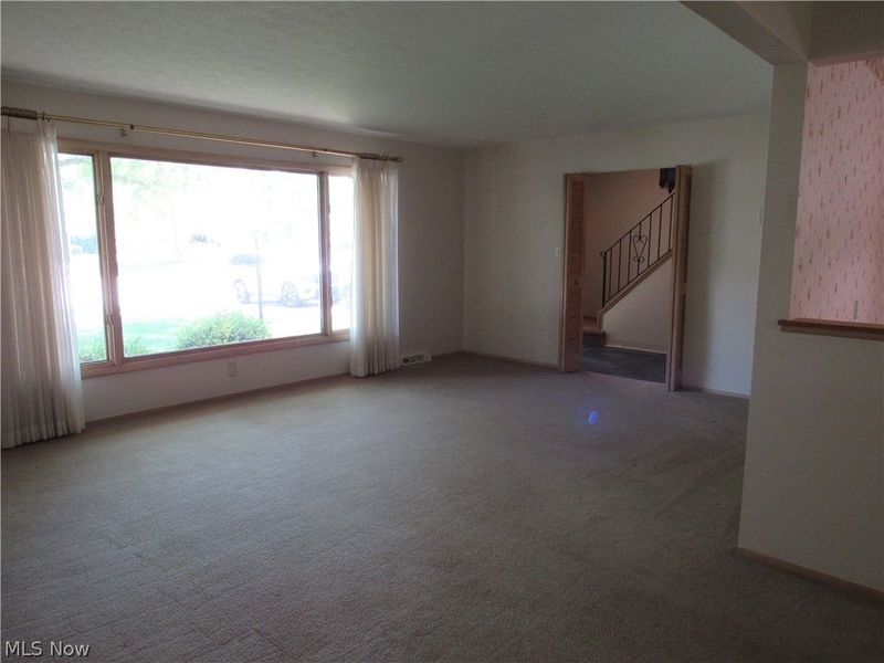 4805 Maple Hill Drive, Seven Hills, OH 44131 Photo 9