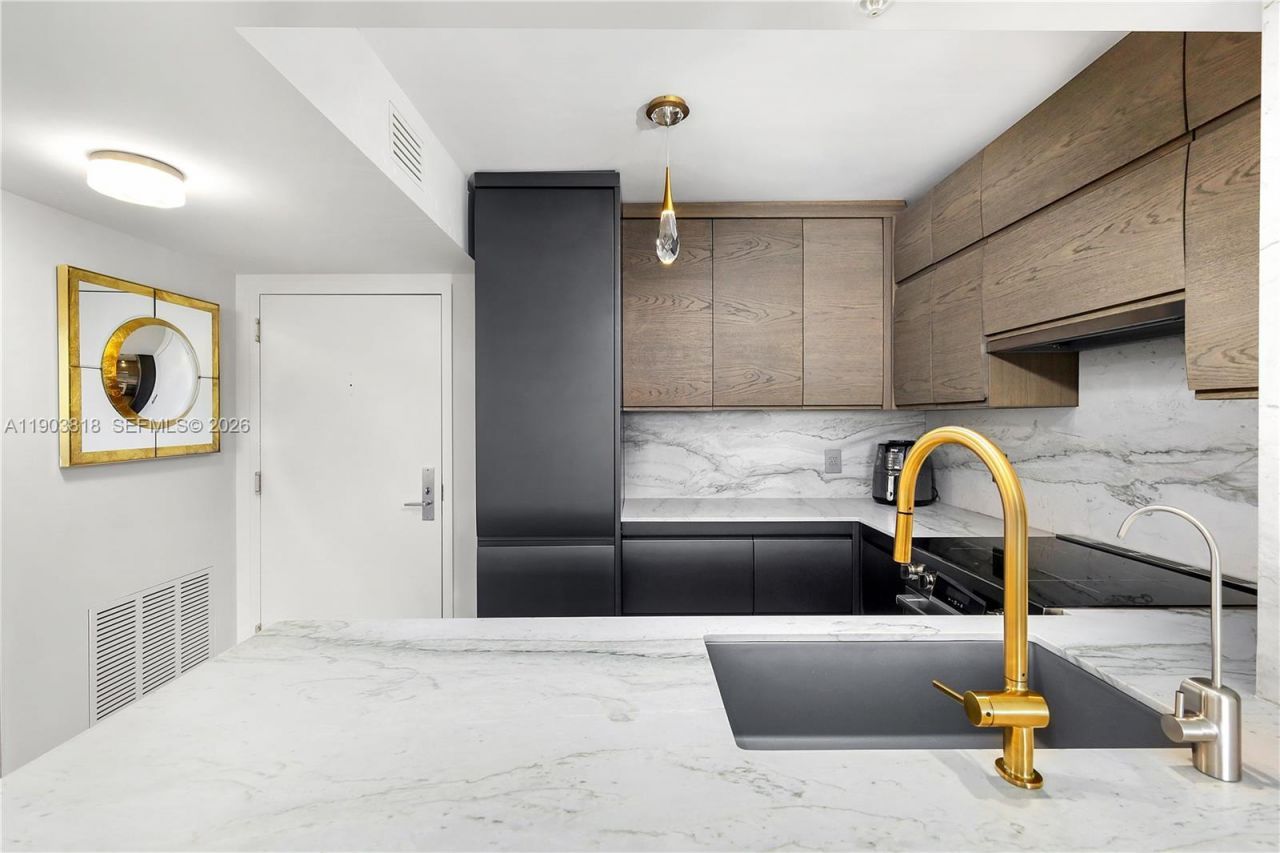 1800 Sunset Harbour Dr, Unit 2105, Miami Beach, FL 33139 Photo