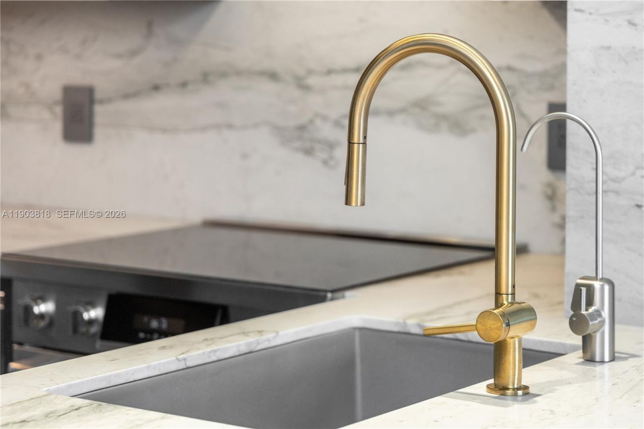 1800 Sunset Harbour Dr, Unit 2105, Miami Beach, FL 33139 Photo