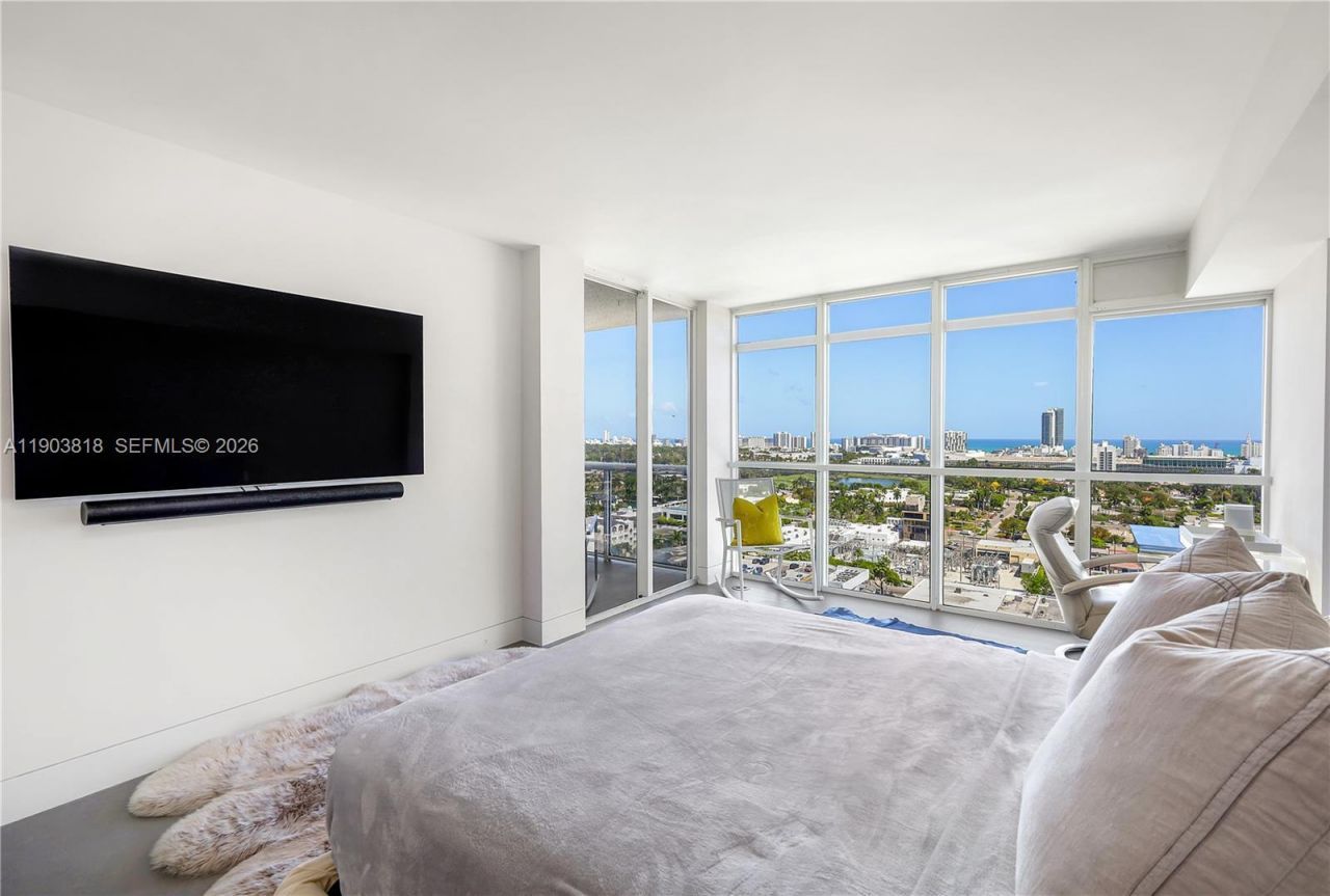 1800 Sunset Harbour Dr, Unit 2105, Miami Beach, FL 33139 Photo