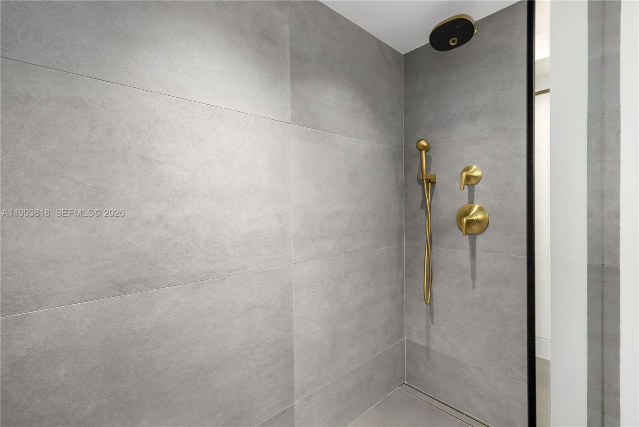 1800 Sunset Harbour Dr, Unit 2105, Miami Beach, FL 33139 Photo