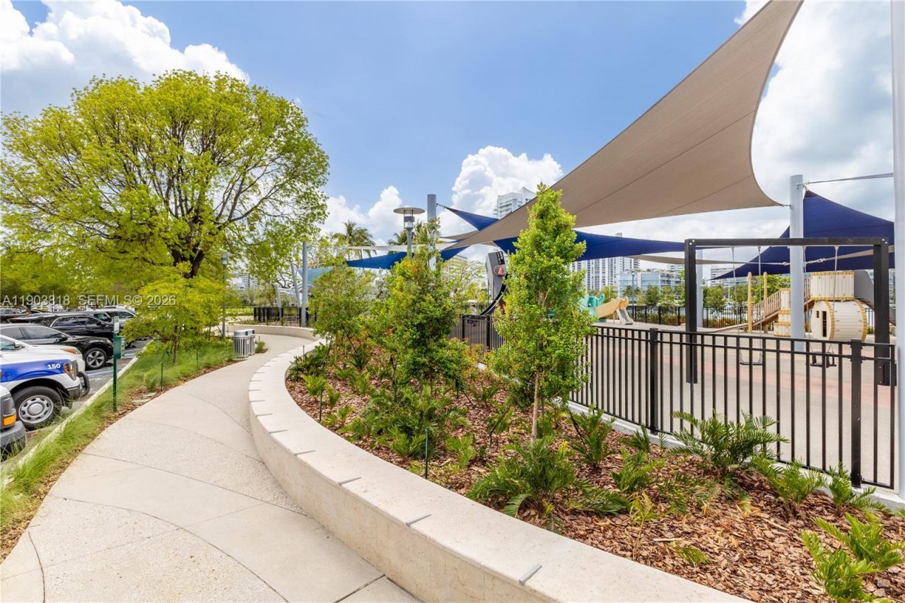 1800 Sunset Harbour Dr, Unit 2105, Miami Beach, FL 33139 Photo