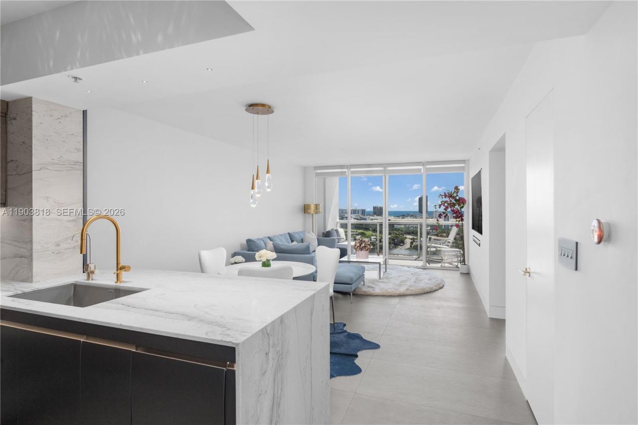 1800 Sunset Harbour Dr, Unit 2105, Miami Beach, FL 33139 Photo