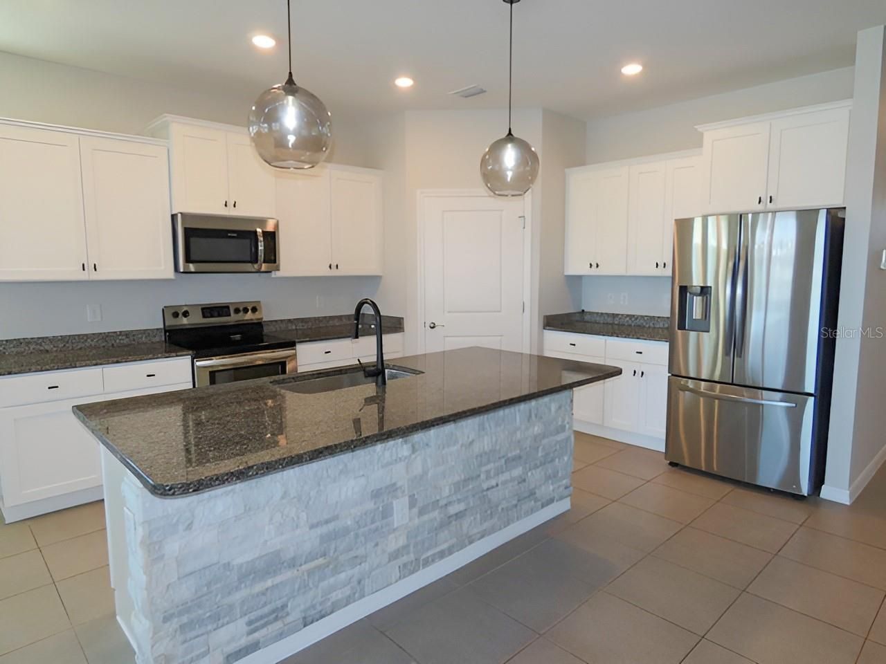 4024 Mossy Limb Court, Palmetto, FL 34221 Photo