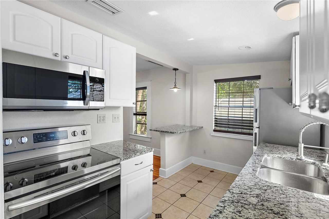 130 17th Avenue N, Saint Petersburg, FL 33704 Photo