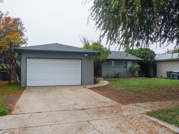 4295 N Archie Avenue, Fresno, CA 93726